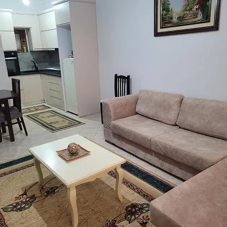 Guest House Pogradec شقة بورغراديك